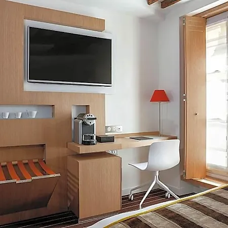 Select Hotel 4*
