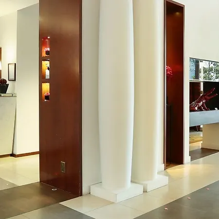 Select Hotel 4*