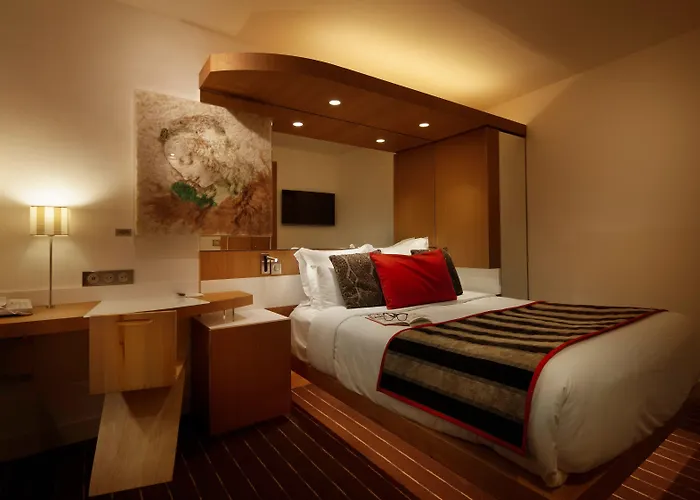 Hotel Select 4*