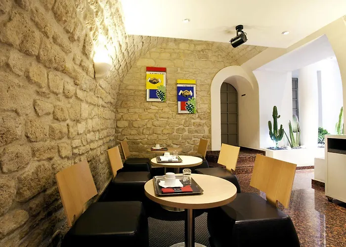 Hotel Select 4*