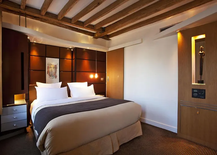 Select Hotel