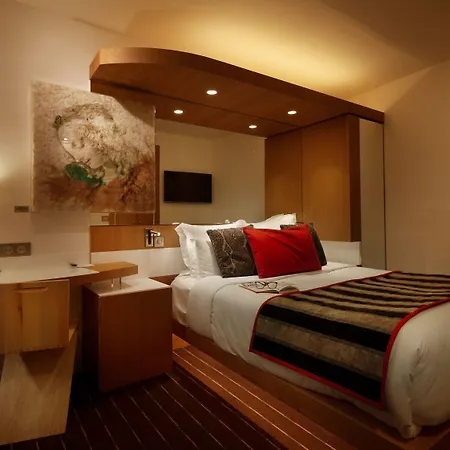 Otel Select 4*